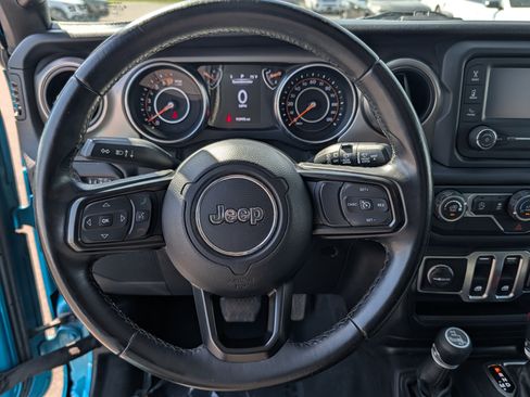 Used 2019 Jeep Wrangler Sport AWD/4WD image 14