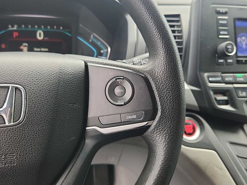 Used 2018 Honda Odyssey LX image 21