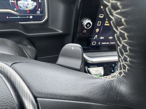 Used 2023 GMC Sierra 1500 Denali Ultimate image 32