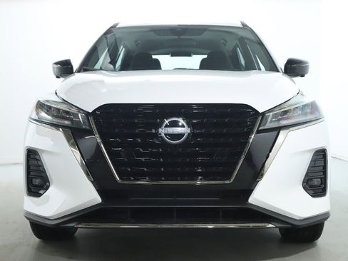 Certified 2024 Nissan Kicks SR image 6