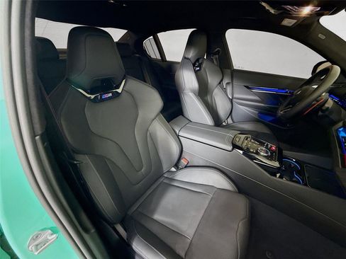 Used 2025 BMW M5 w/ Carbon Package image 28