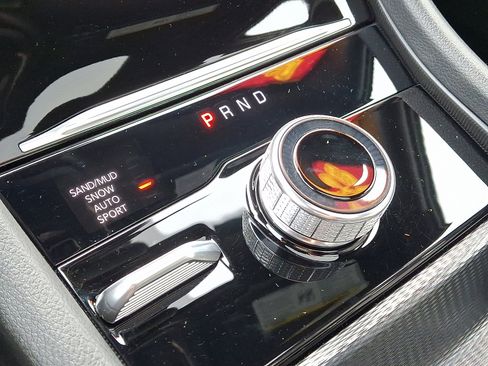 Certified 2025 Jeep Grand Cherokee Limited image 15