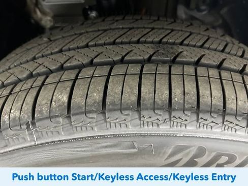 New 2025 Honda Pilot Touring image 15