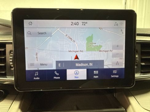 Used 2021 Ford Explorer XLT w/ Equipment Group 202A AWD/4WD image 30
