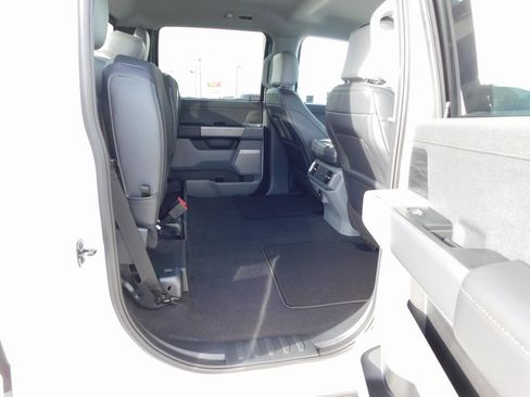 New 2025 Ford F150 Lariat w/ Equipment Group 501A Mid image 28