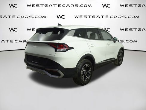 Used 2024 Kia Sportage LX image 42