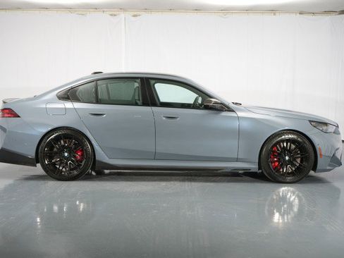 Used 2026 BMW M5 w/ Carbon Package image 17