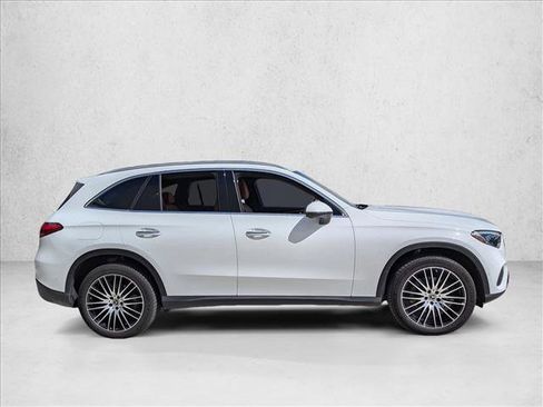 Certified 2026 Mercedes-Benz GLC 300 image 4