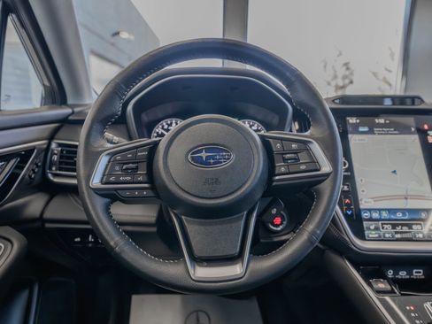 Used 2025 Subaru Outback Limited image 9