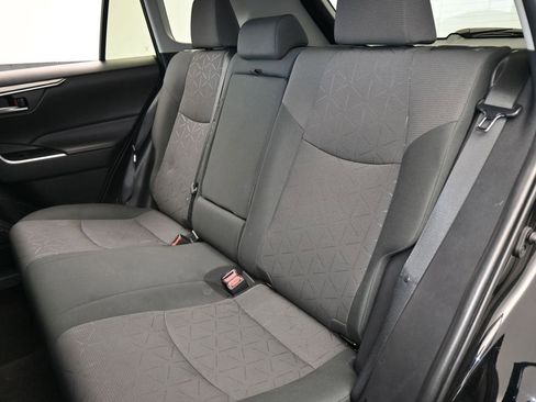 Used 2024 Toyota RAV4 XLE image 33