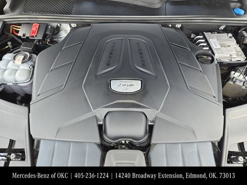 Used 2023 Porsche Cayenne S AWD/4WD image 22