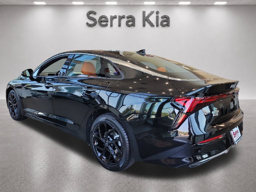 New 2027 Kia K5 GT-Line FWD image 3