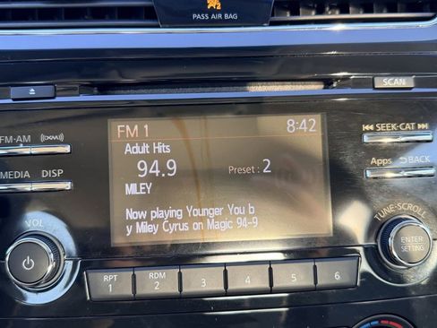 Used 2015 Nissan Altima 2.5 S w/ Sport Value Package image 24