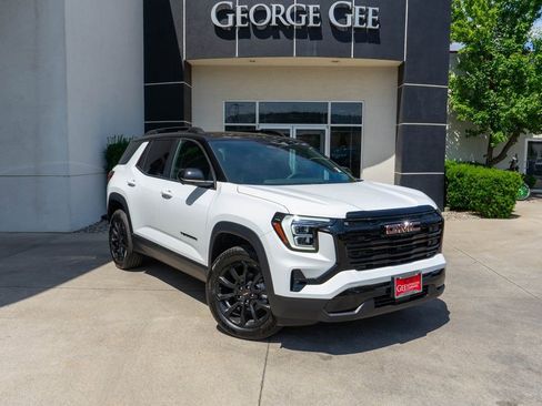 New 2026 GMC Terrain Elevation w/ Elevation Premium Package AWD/4WD image 1