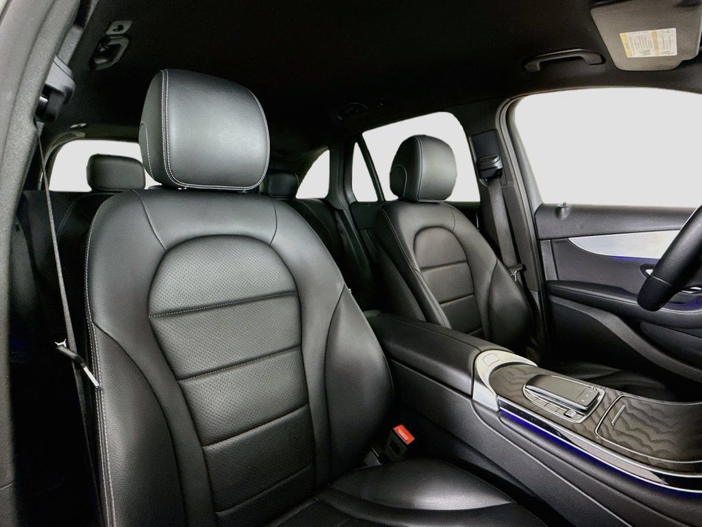 Used 2022 Mercedes-Benz GLC 300 image 14