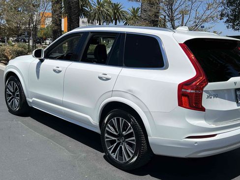 Used 2022 Volvo XC90 T5 Momentum AWD/4WD image 45