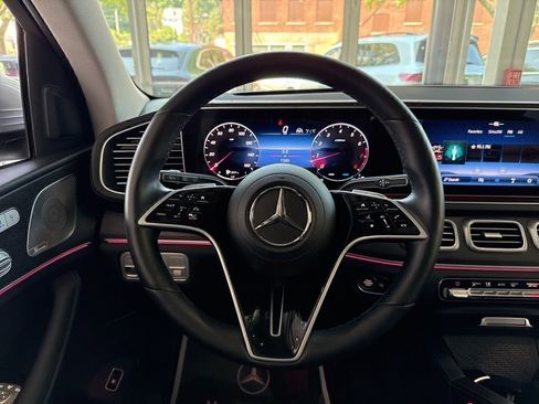 Certified 2025 Mercedes-Benz GLS 450 GLS 450 image 23