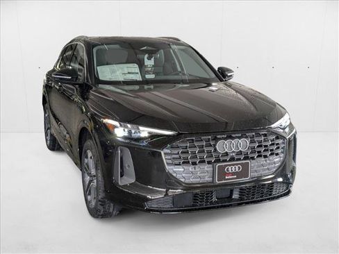 New 2025 Audi Q5 Premium Plus w/ Premium Plus AWD/4WD image 6