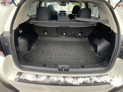 Used 2022 Subaru Crosstrek 2.0i Premium w/ Moonroof Package AWD/4WD image 23