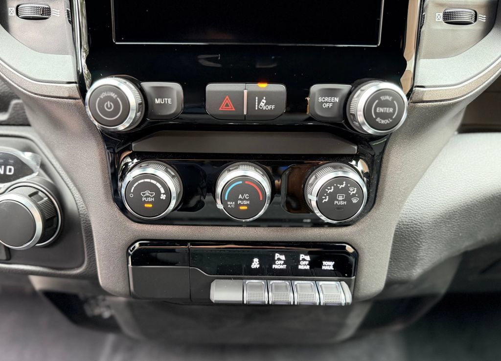New 2026 RAM 1500 Tradesman AWD/4WD image 26