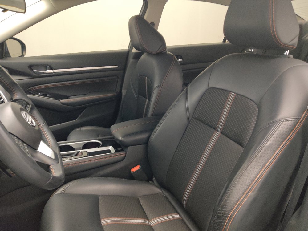 Used 2023 Nissan Altima 2.5 SR FWD image 17