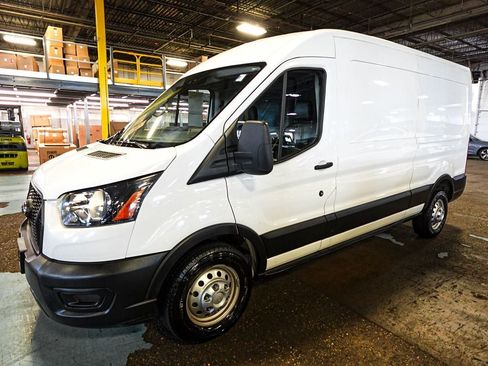 Used 2023 Ford Transit 250 Medium Roof AWD image 3