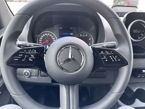 New 2025 Mercedes-Benz Sprinter 2500 image 17