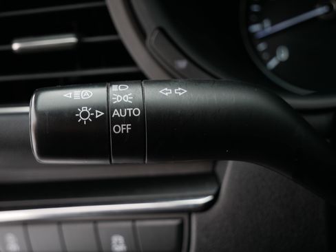 Used 2023 MAZDA MAZDA3 s image 27