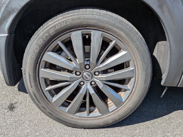 Used 2022 Nissan Pathfinder SL w/ SL Premium Package FWD image 9