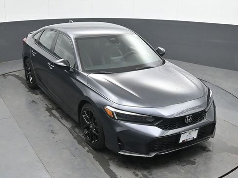 Used 2025 Honda Civic Sport image 26