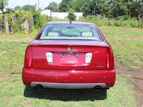 Used 2005 Cadillac STS w/ Preferred Equipment Group RWD image 8