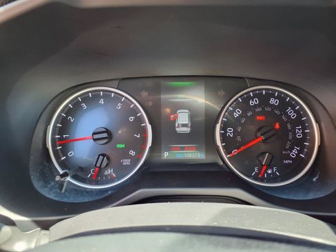 Used 2022 Toyota RAV4 XLE Premium FWD image 20