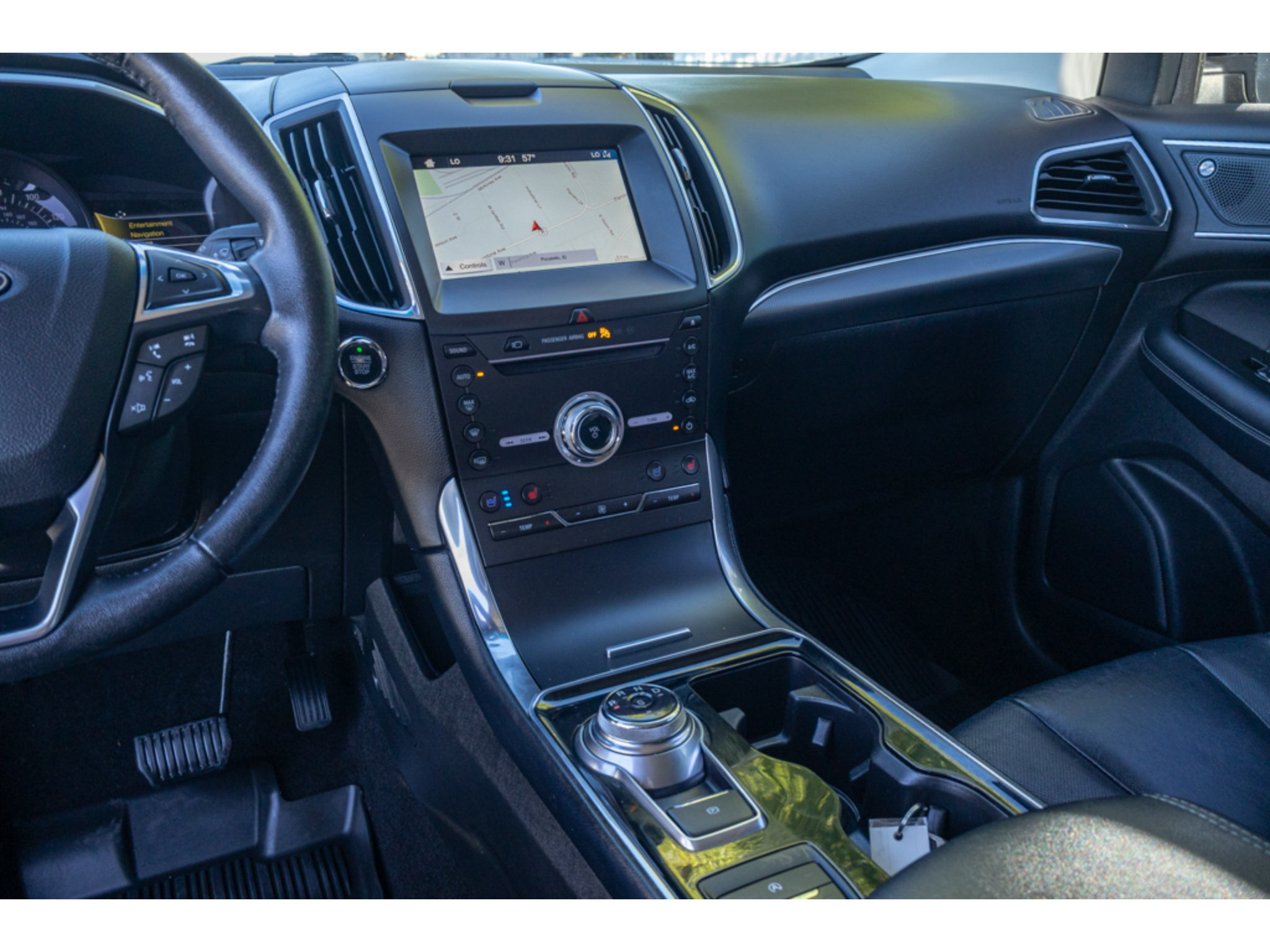 Used 2019 Ford Edge Titanium w/ Equipment Group 301A FWD image 23