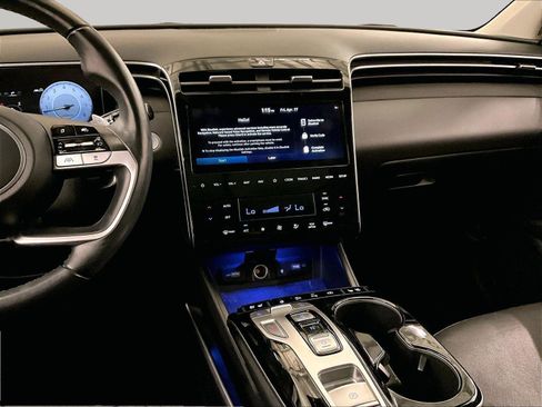 Used 2023 Hyundai Tucson Limited w/ Cargo Package AWD/4WD image 6