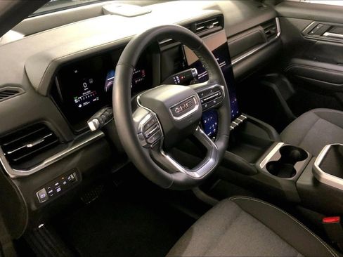 Used 2025 GMC Terrain Elevation AWD/4WD image 14
