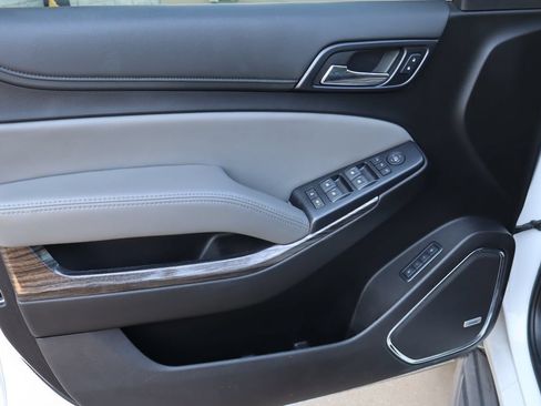 Used 2019 Chevrolet Suburban LT AWD/4WD image 23