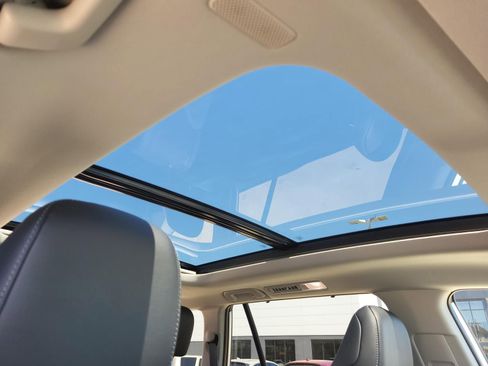 Used 2025 Toyota Grand Highlander AWD Hybrid image 10