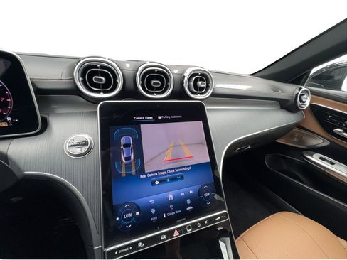Used 2025 Mercedes-Benz CLE 300 4MATIC Coupe image 46