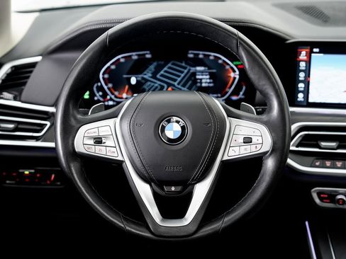 Used 2022 BMW X7 xDrive40i w/ Premium Package image 11