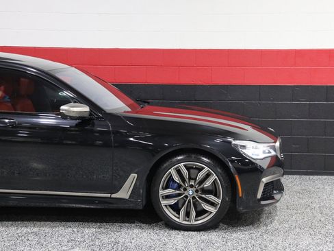 Used 2017 BMW M760i xDrive image 6
