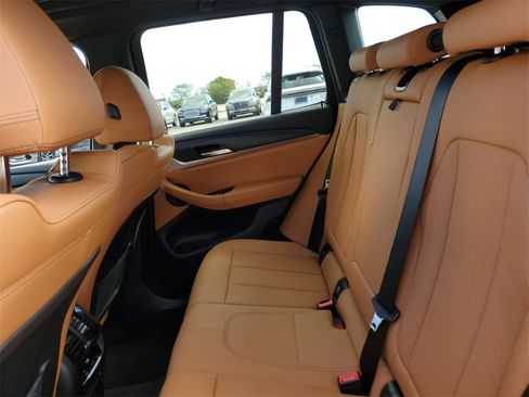 Used 2023 BMW X3 xDrive30i w/ Premium Package w/ZPA image 12