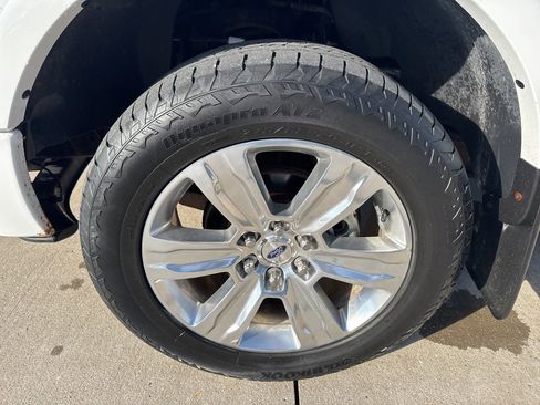 Used 2009 Ford F150 Platinum image 4