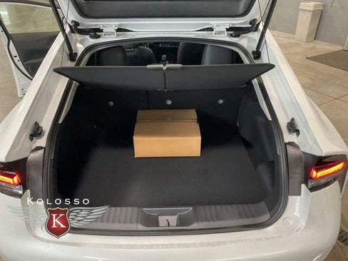 New 2026 Toyota Prius Plug-In Hybrid image 21