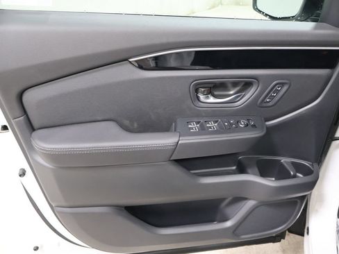 New 2026 Honda Pilot EX-L image 9