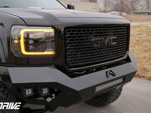 Used 2015 GMC Sierra 2500 Denali w/ Duramax Plus Package image 3