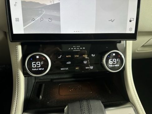 New 2026 Jaguar F-PACE R-Dynamic S image 29