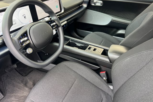Certified 2025 Hyundai Ioniq 6 SE RWD image 12