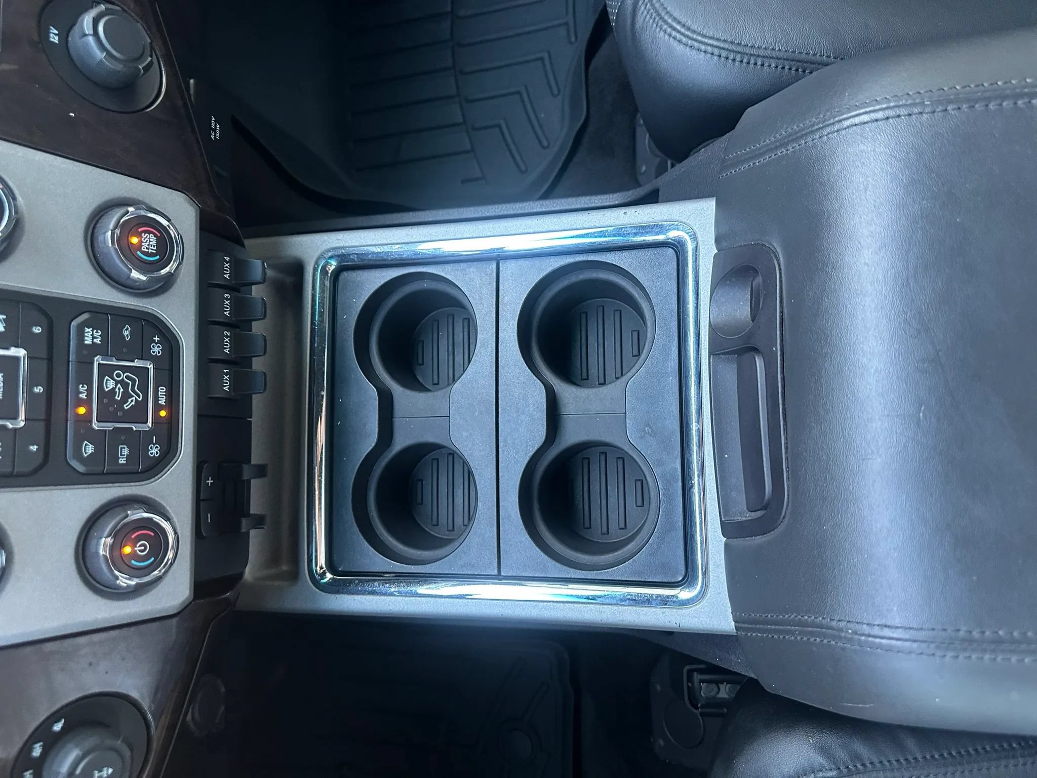 Used 2014 Ford F250 Platinum AWD/4WD image 40