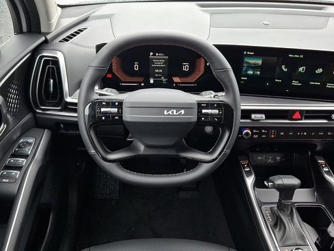 New 2026 Kia Sorento S image 8