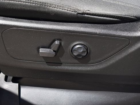 Used 2021 RAM 1500 Big Horn AWD/4WD image 17